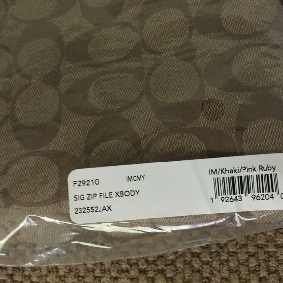 NWT Coach File Crossbody in Sig Coated Canvas - Picture 5 of 8